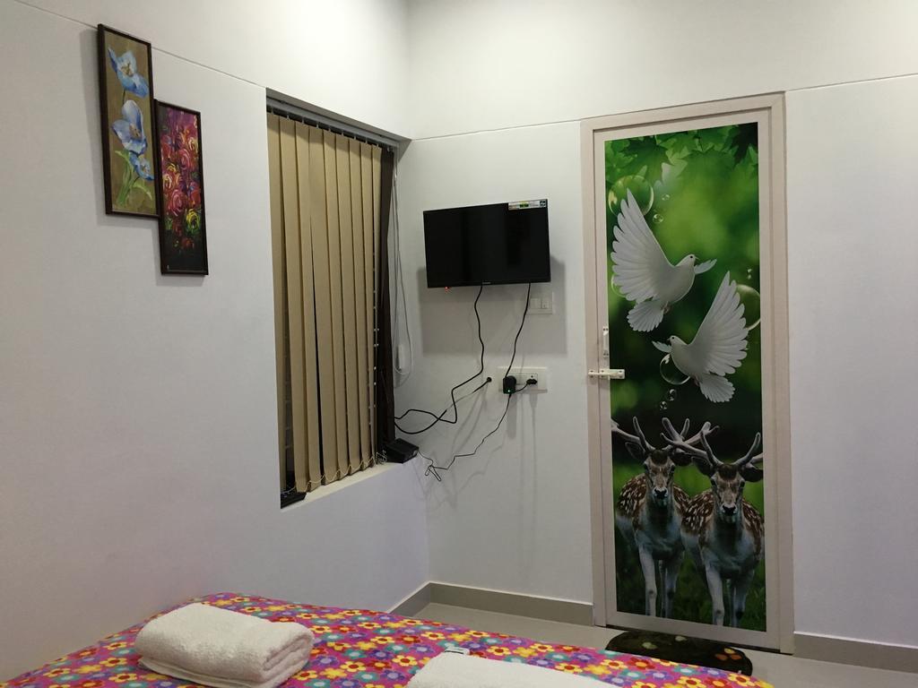 Rams Guest House Near Lulu Mall Thiruvananthapuram ภายนอก รูปภาพ