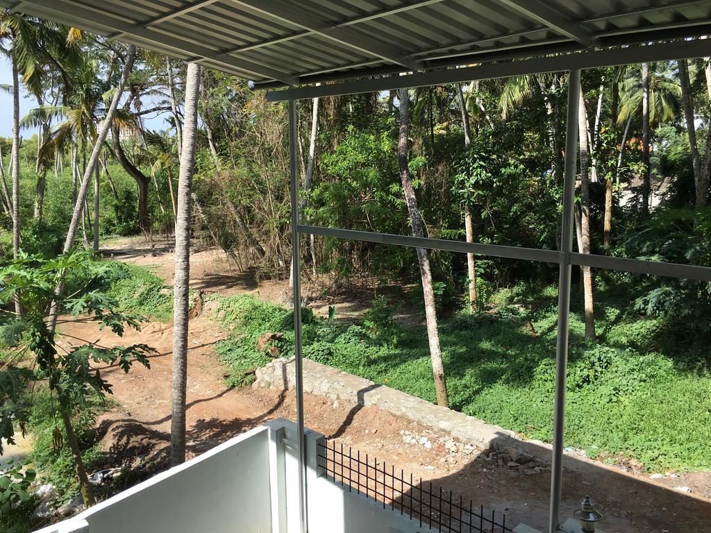 Rams Guest House Near Lulu Mall Thiruvananthapuram ภายนอก รูปภาพ