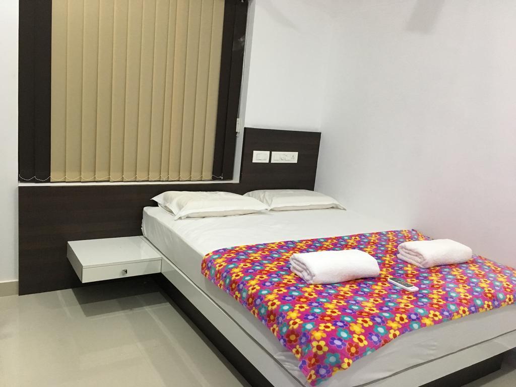 Rams Guest House Near Lulu Mall Thiruvananthapuram ภายนอก รูปภาพ