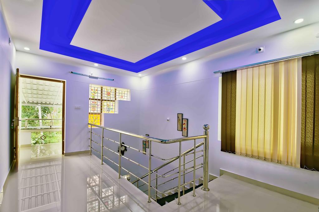 Rams Guest House Near Lulu Mall Thiruvananthapuram ภายนอก รูปภาพ