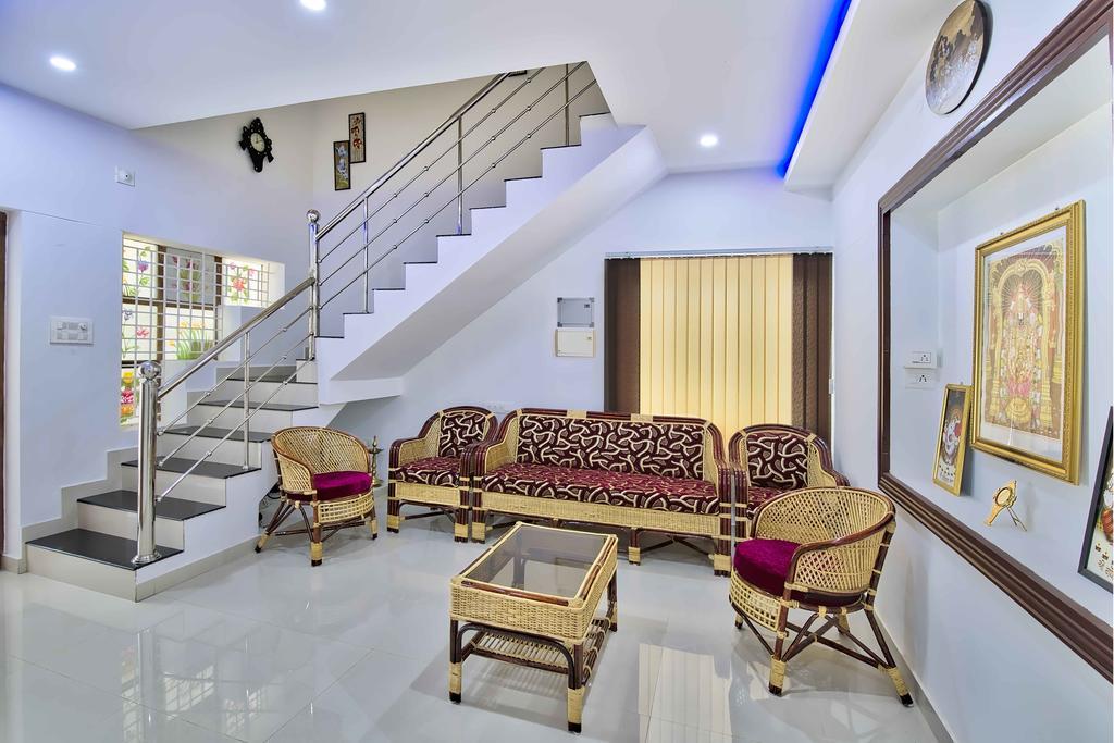 Rams Guest House Near Lulu Mall Thiruvananthapuram ภายนอก รูปภาพ